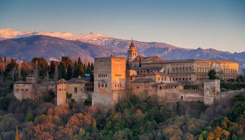 la alhambra de granada