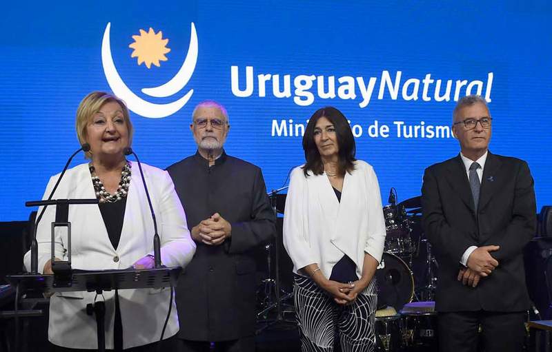 uruguay lanzamiento