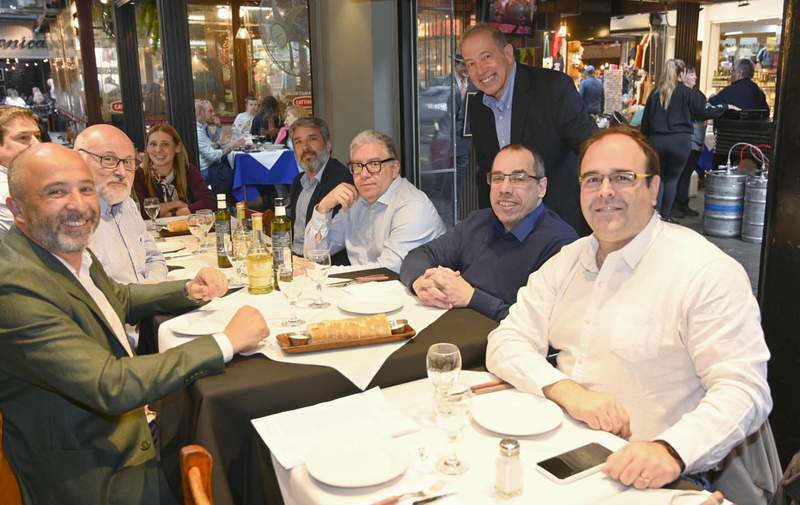 almuerzo c57711