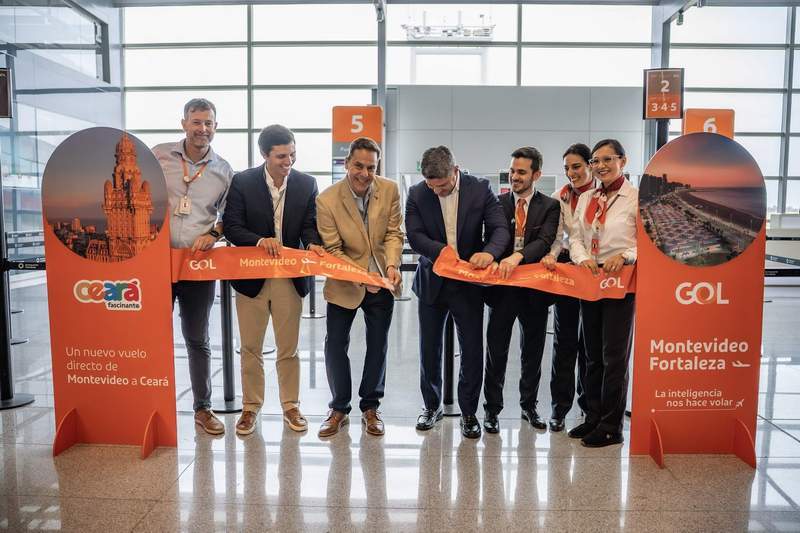 Vuelo inaugural