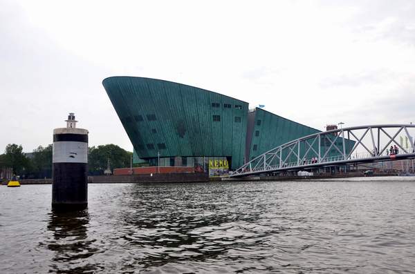 ams_bote_4