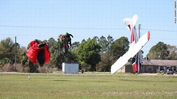 140309111619-06-parachutecrash-horizontal-gallery