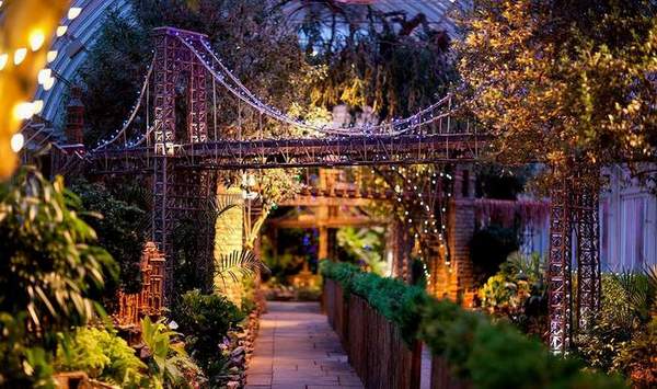NYBG_-_Holiday_Train_Show