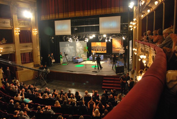 puglia_invita_escenario__